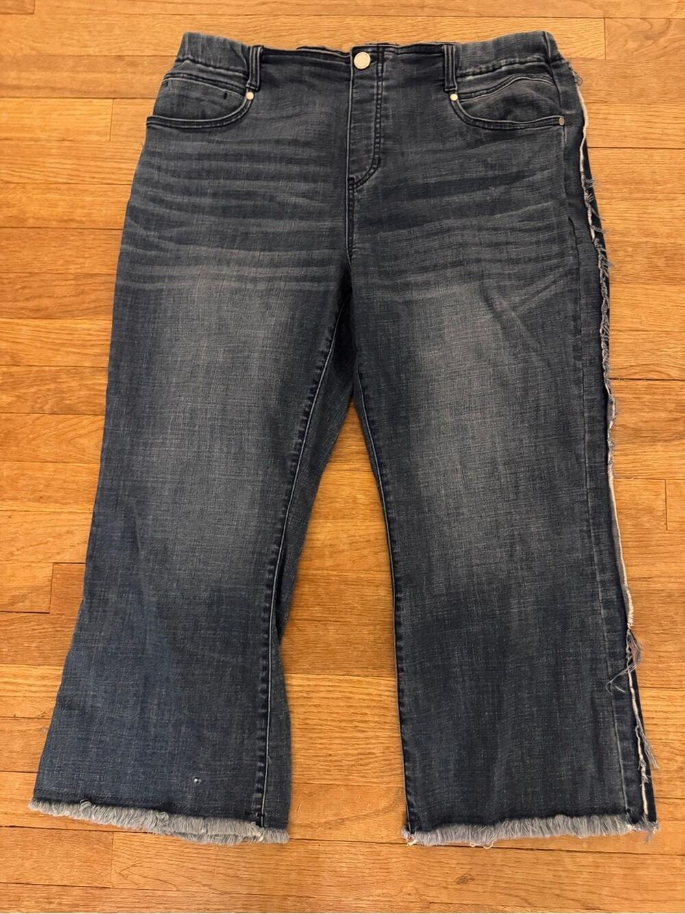 Liverpool Los Angeles Women's Blue The Gia Glider Flare Jeans - Size 20W
 b70